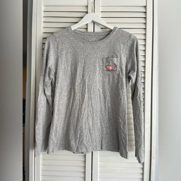 Vineyard Vines | Happy New Year Whale Long-Sleeve Pocket Tee - Picture 2 of 6